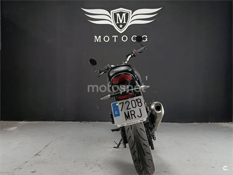 Triumph Speed 400 – Vista 13
