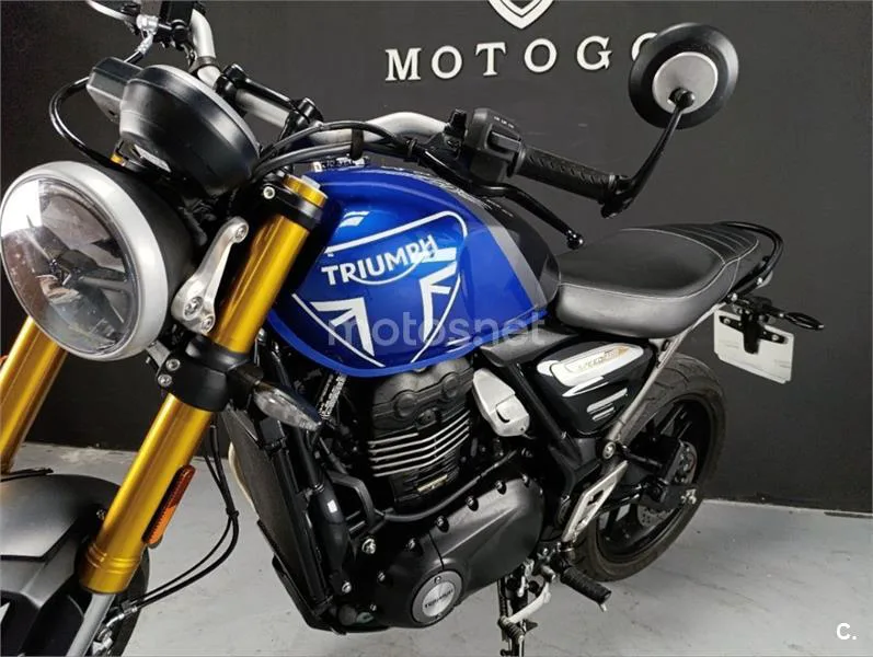 Triumph Speed 400 – Vista 7