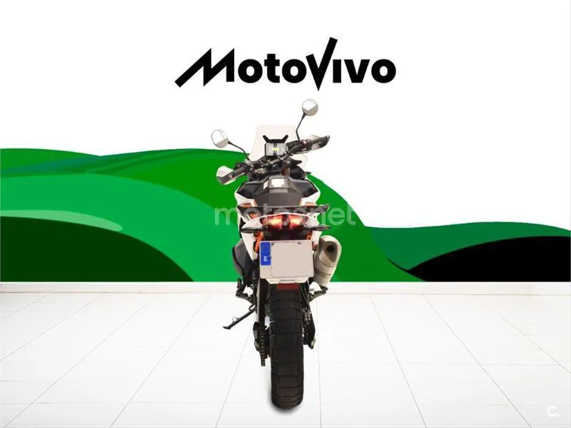 KTM 890 – Vista 5