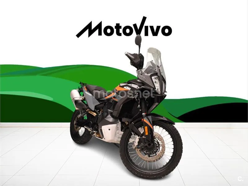 KTM 890 – Vista 3