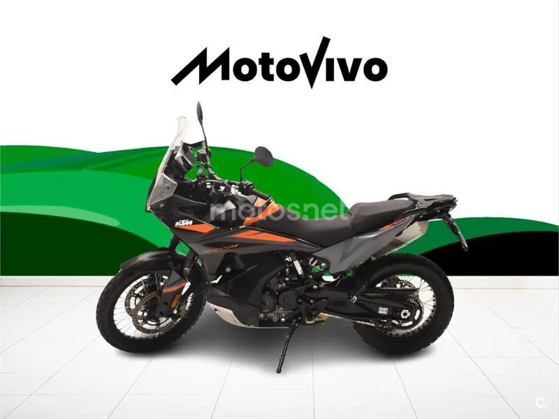 KTM 890 – Vista 6