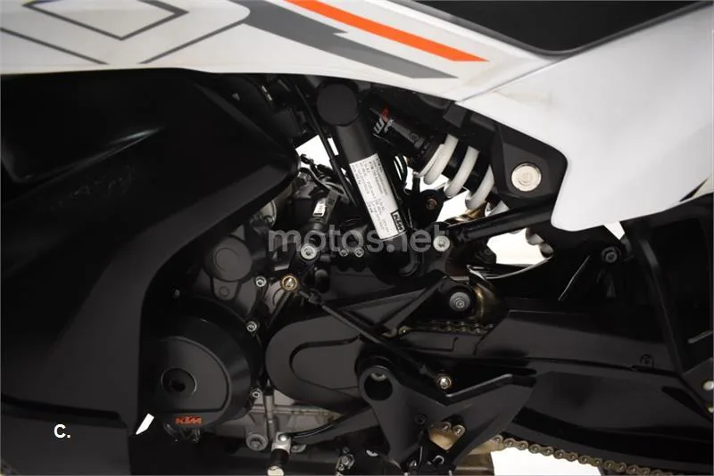 KTM 790 – Vista 9