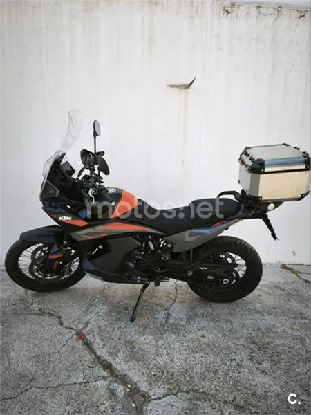KTM 890 – Vista 4
