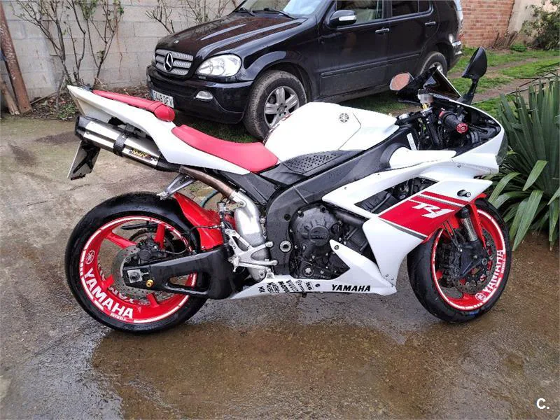 Yamaha R1 – Vista 6