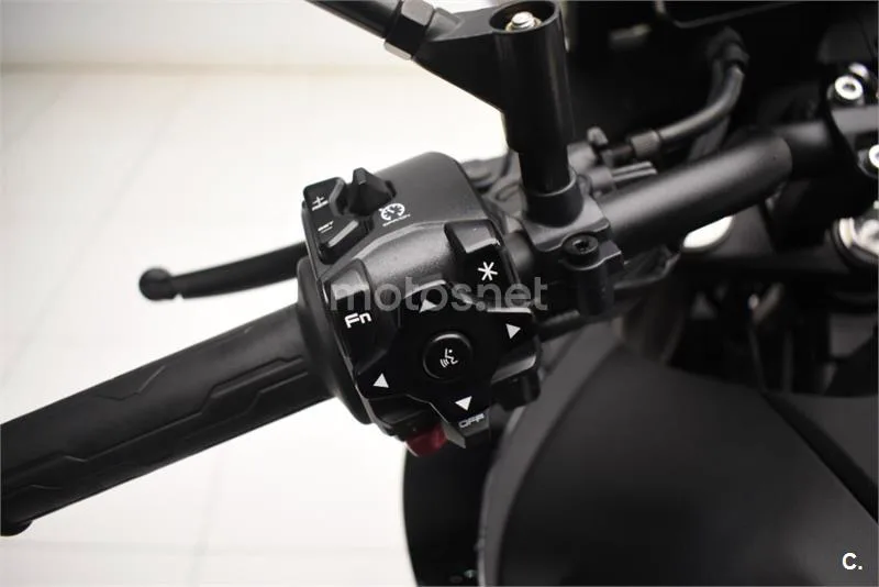 CFMOTO 800MT – Vista 16