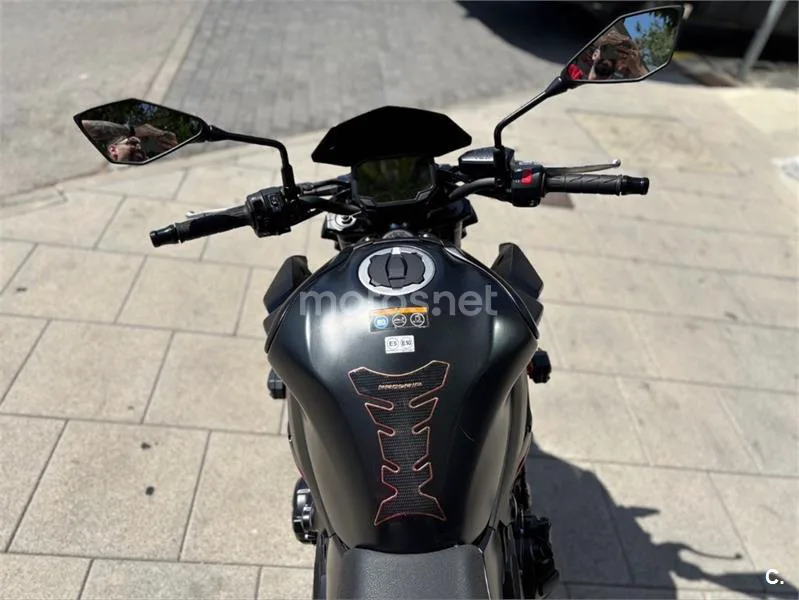 Kawasaki Z900 – Vista 13
