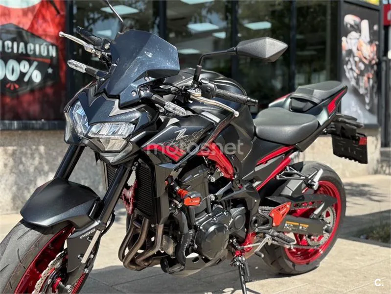 Kawasaki Z900 – Vista 4