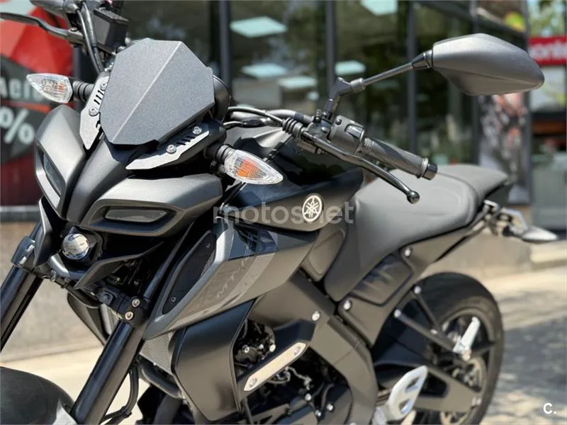 Yamaha MT-125 – Vista 16