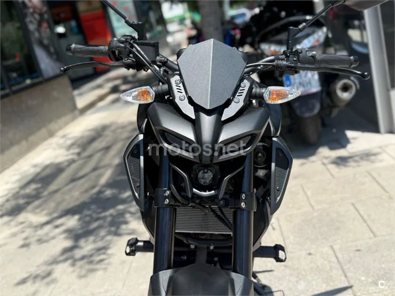 Yamaha MT-125 – Vista 4
