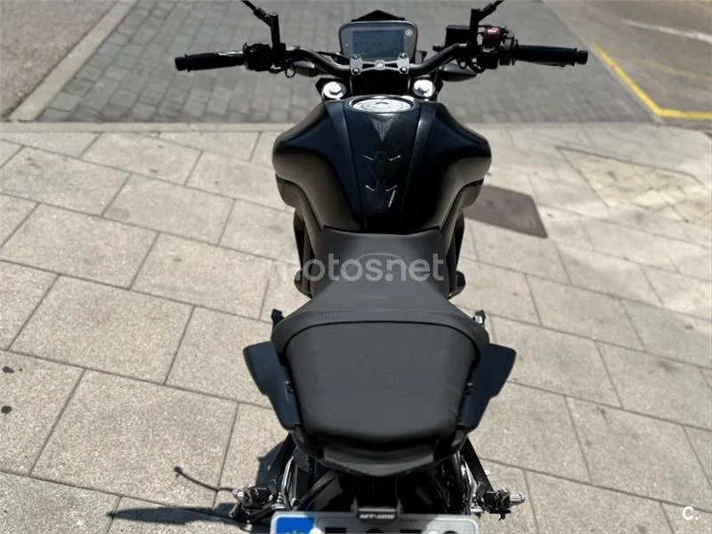 Yamaha MT-125 – Vista 10