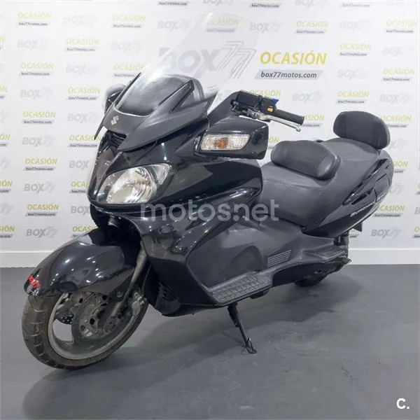 Suzuki Burgman 650 Executive – Vista 3