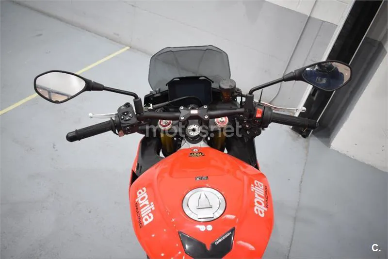 Aprilia Tuono V4 1100 – Vista 11