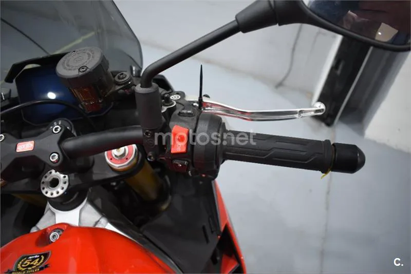 Aprilia Tuono V4 1100 – Vista 14