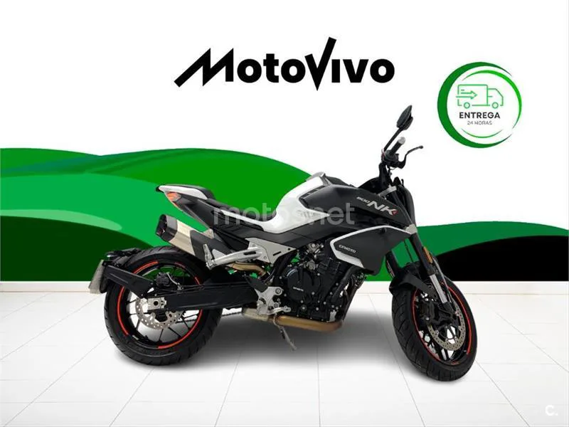 CFMOTO 800 NK Advanced 6490 € 2023 Barcelona - 1