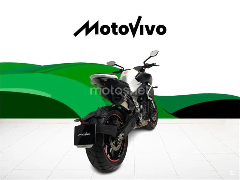 CFMOTO 800 NK Advanced – Vista 5