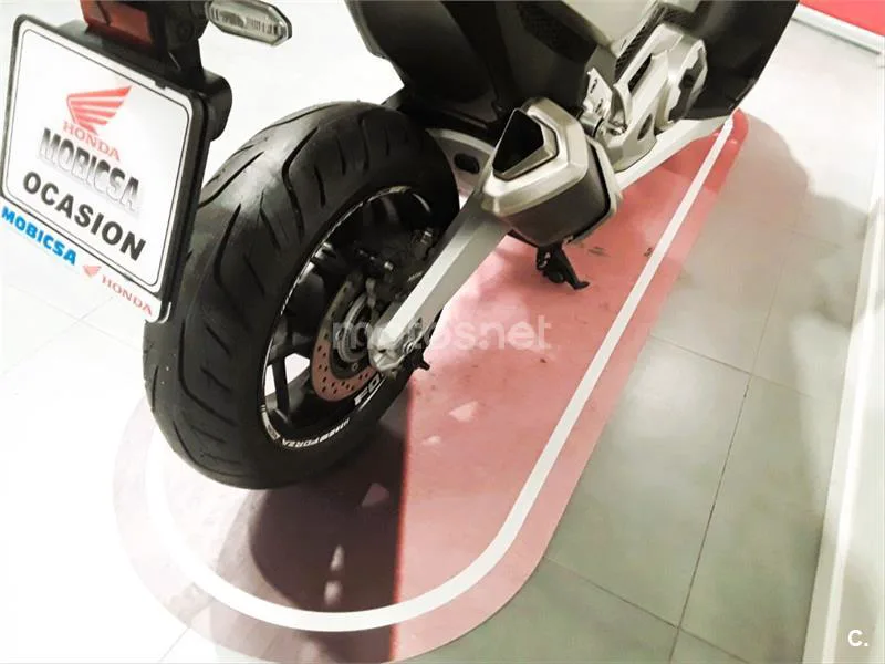 Honda Forza 750 – Vista 7