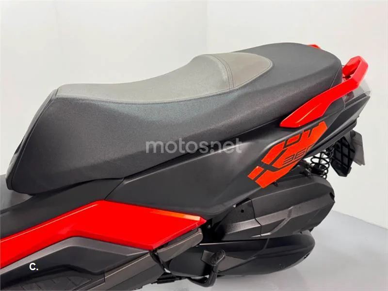 Kymco DTX 350 – Vista 12