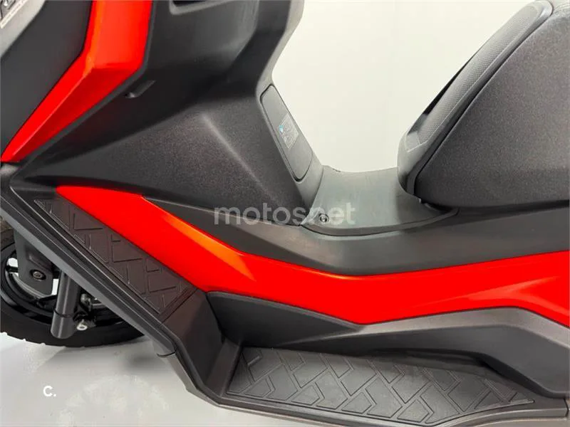 Kymco DTX 350 – Vista 14