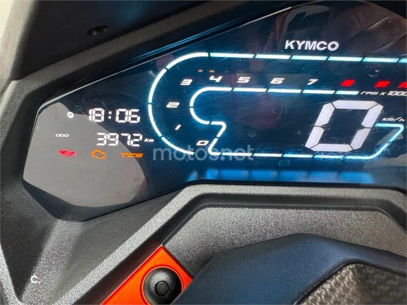 Kymco DTX 350 – Vista 9