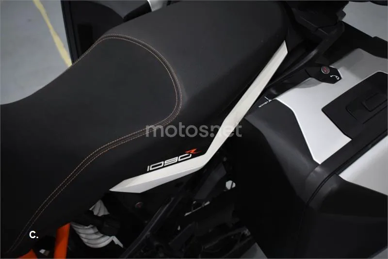 KTM 1090 Adventure – Vista 12