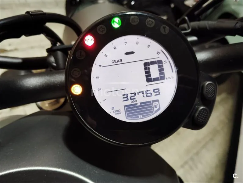 Yamaha XSR 700 – Vista 3