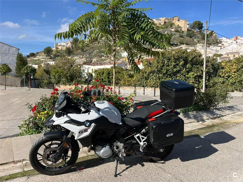 BMW F 750 – Vista 3