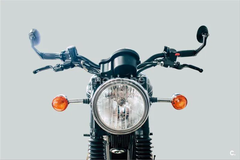 Triumph Bonneville T100 – Vista 10