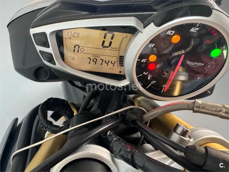 Triumph Street Triple – Vista 11