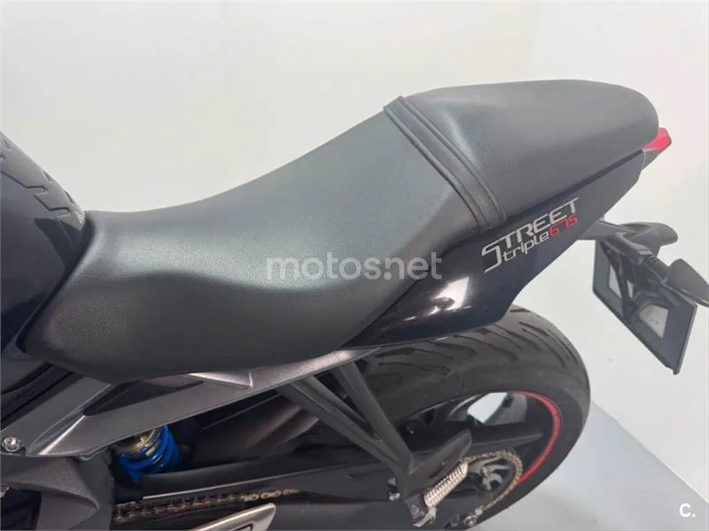 Triumph Street Triple – Vista 16