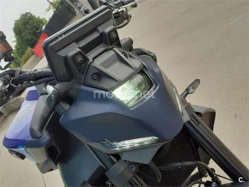 Yamaha MT-09 – Vista 11