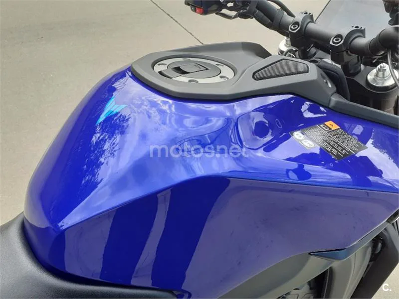 Yamaha MT-09 – Vista 14