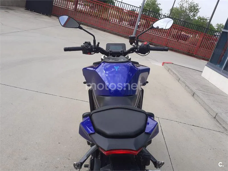 Yamaha MT-09 – Vista 8