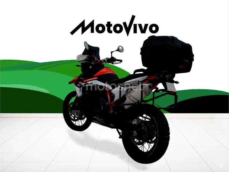 KTM 890 – Vista 8