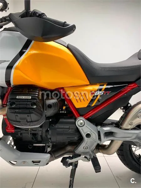 Moto Guzzi V85 TT – Vista 10