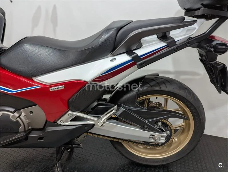 Honda Integra 750 S – Vista 4