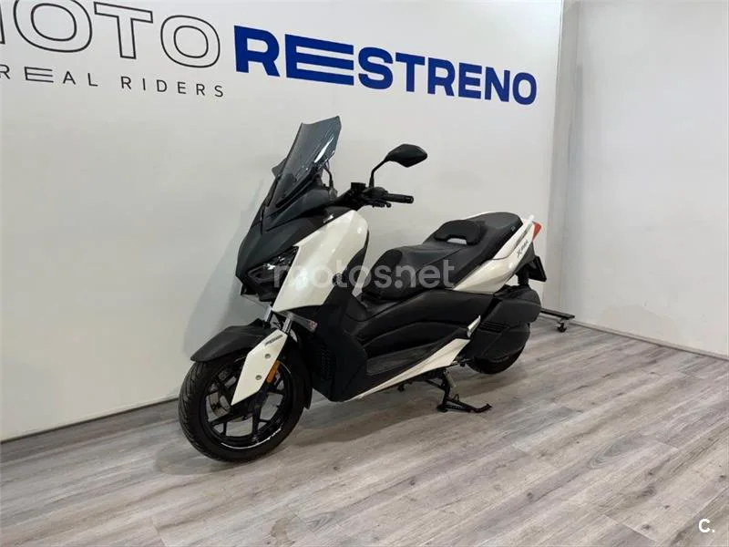 Yamaha XMAX 300 – Vista 6