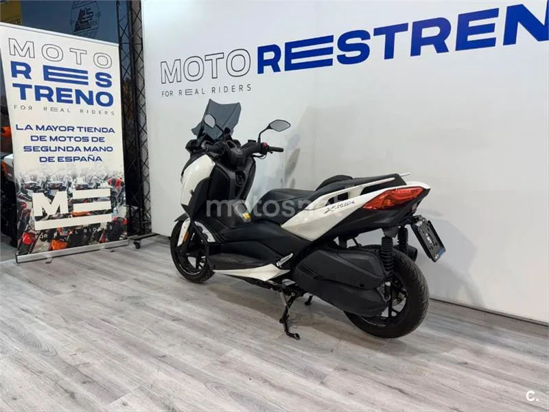 Yamaha XMAX 300 – Vista 7
