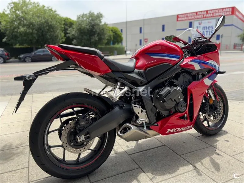 Honda CBR 650 R – Vista 11