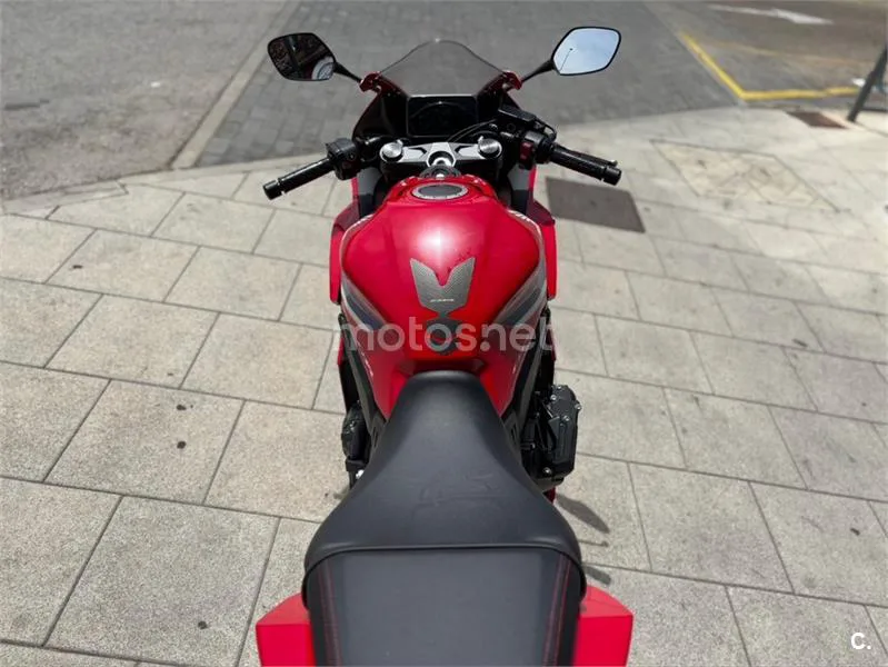 Honda CBR 650 R – Vista 13