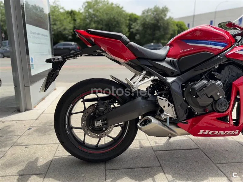 Honda CBR 650 R – Vista 10