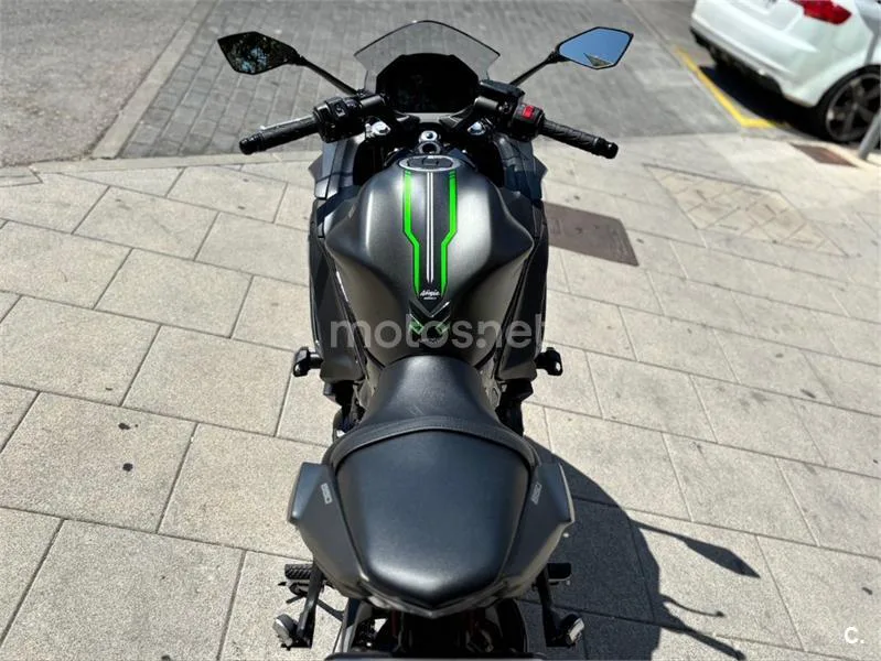 Kawasaki Ninja 650 – Vista 12