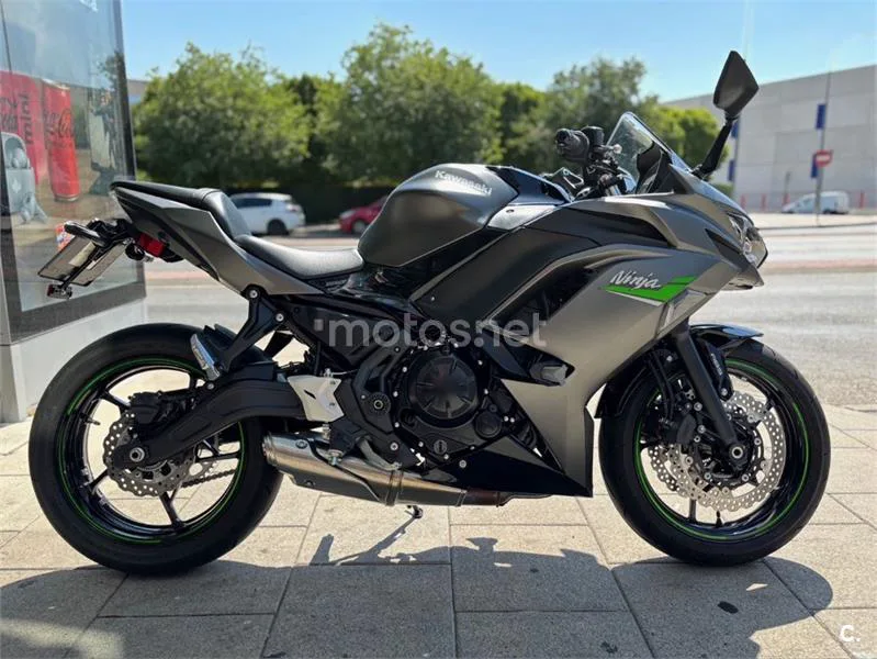 Kawasaki Ninja 650 – Vista 7