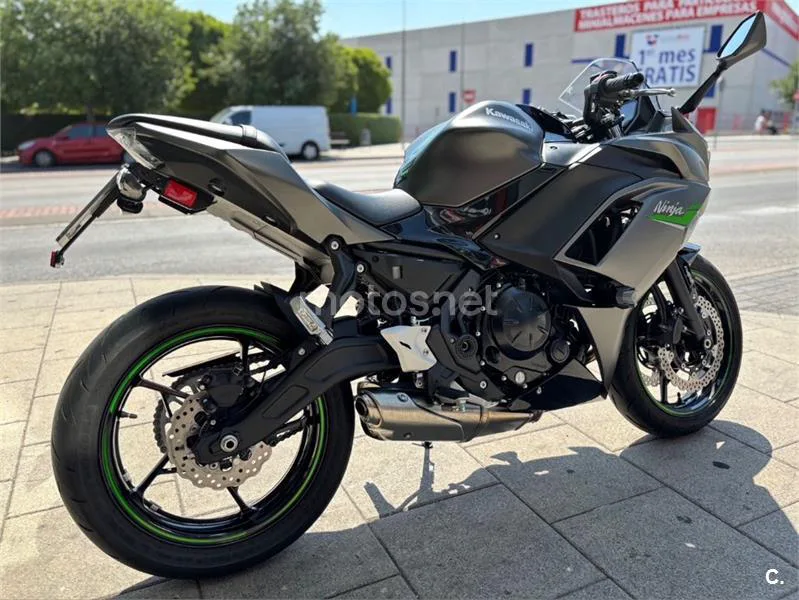Kawasaki Ninja 650 – Vista 10