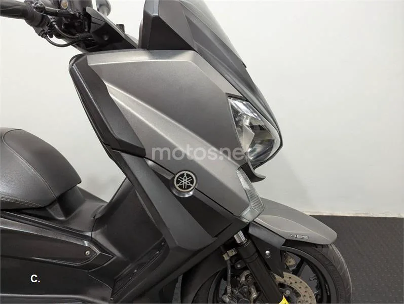 Yamaha XMAX 400 – Vista 6