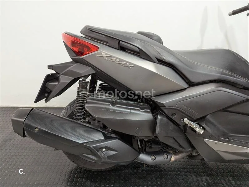 Yamaha XMAX 400 – Vista 8