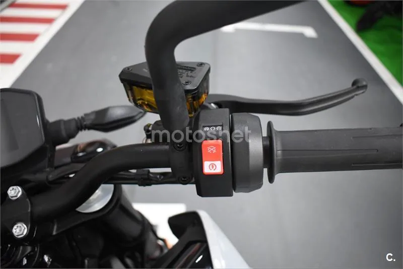 KTM 790 – Vista 18