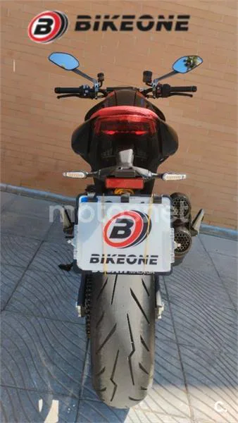 Ducati Monster – Vista 7