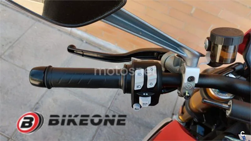 Ducati Monster – Vista 8