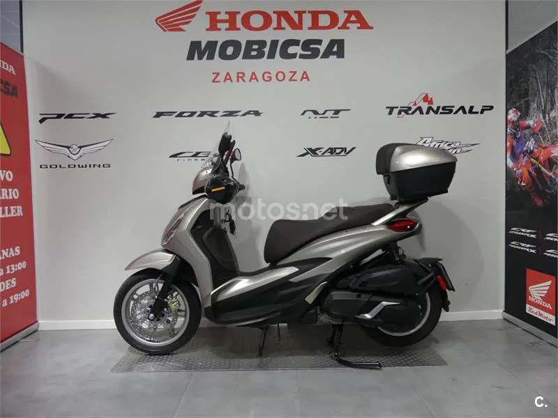 Piaggio Beverly – Vista 4