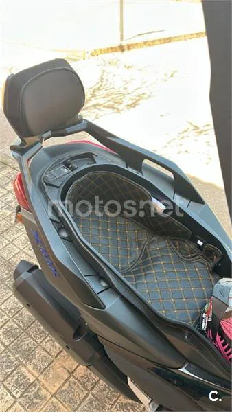 Yamaha XMAX 300 – Vista 6